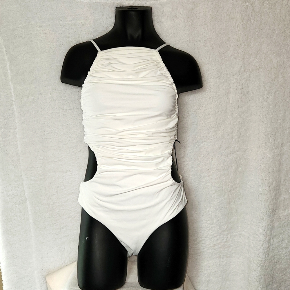 *NWT WEWOREWHAT Liv One Piece Swimsuit size XL.
